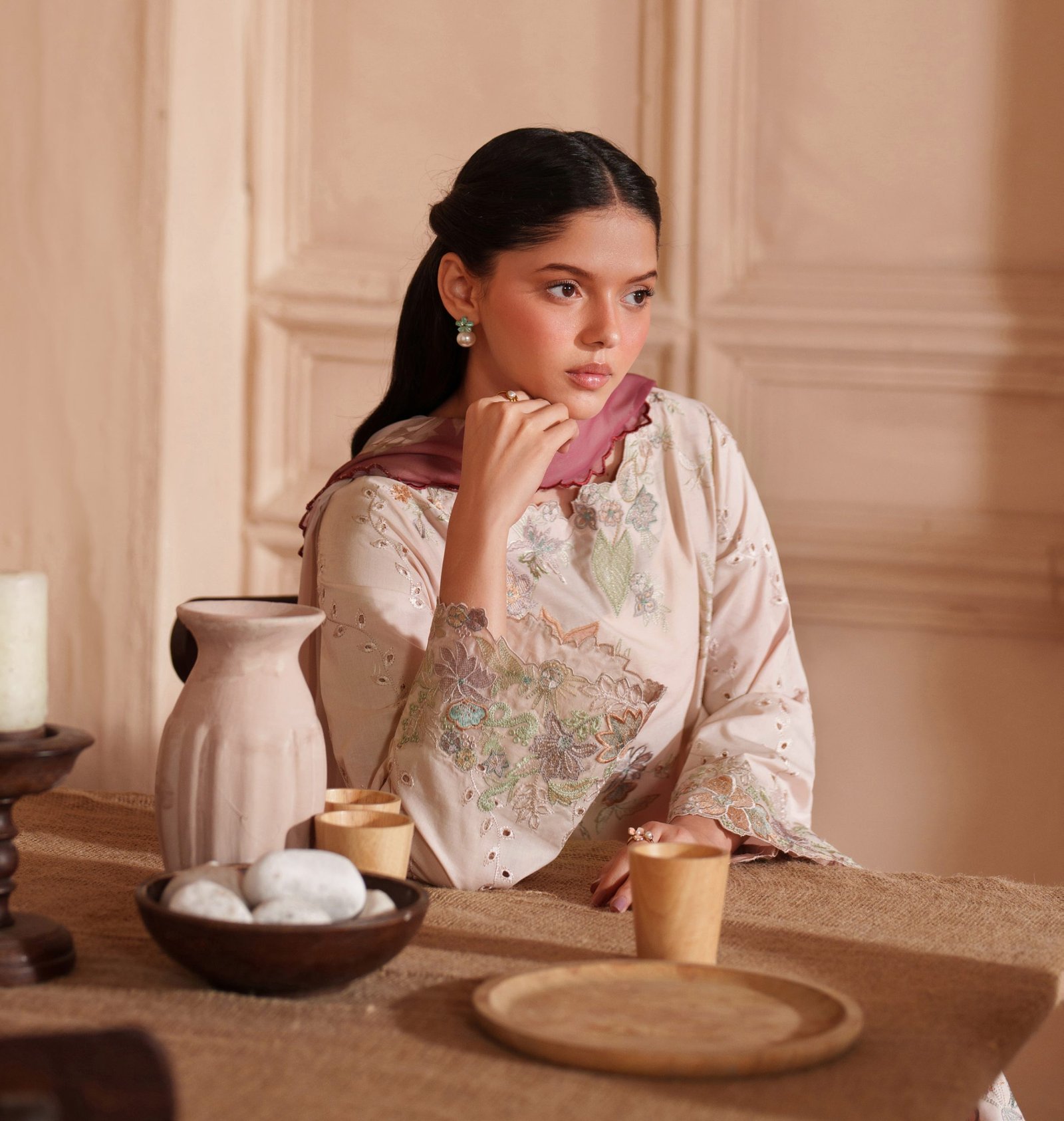 Iznik Luxury Lawn - Soft Peach Embroidered Suit